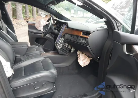 2019 Tesla Model X 100D/75D/Long Range из США, поврежденный, VIN 5YJXCAE22KF189485